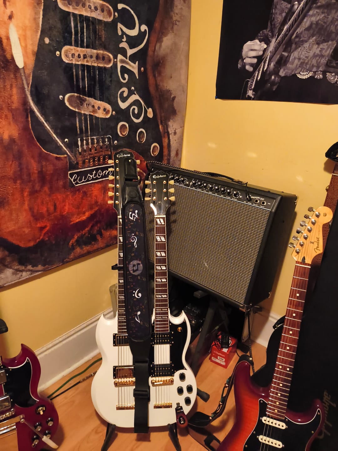 Customer photo review of Zero-Gravity Guitar Strap | Weightless Comfort for Bass & Guitar