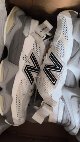 Customer photo review of 【日本限定款 】New Balance U9060 Summer Sea Salt 奶油色 U90609IH