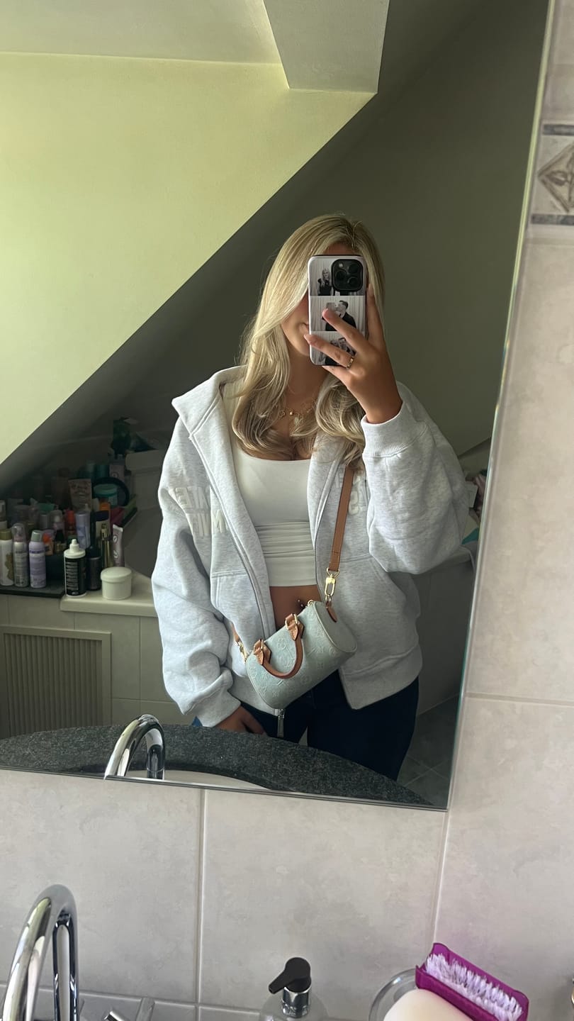 Customer photo review of GATED COMMUNITY ZIP HOODIE LIGHT GREY
