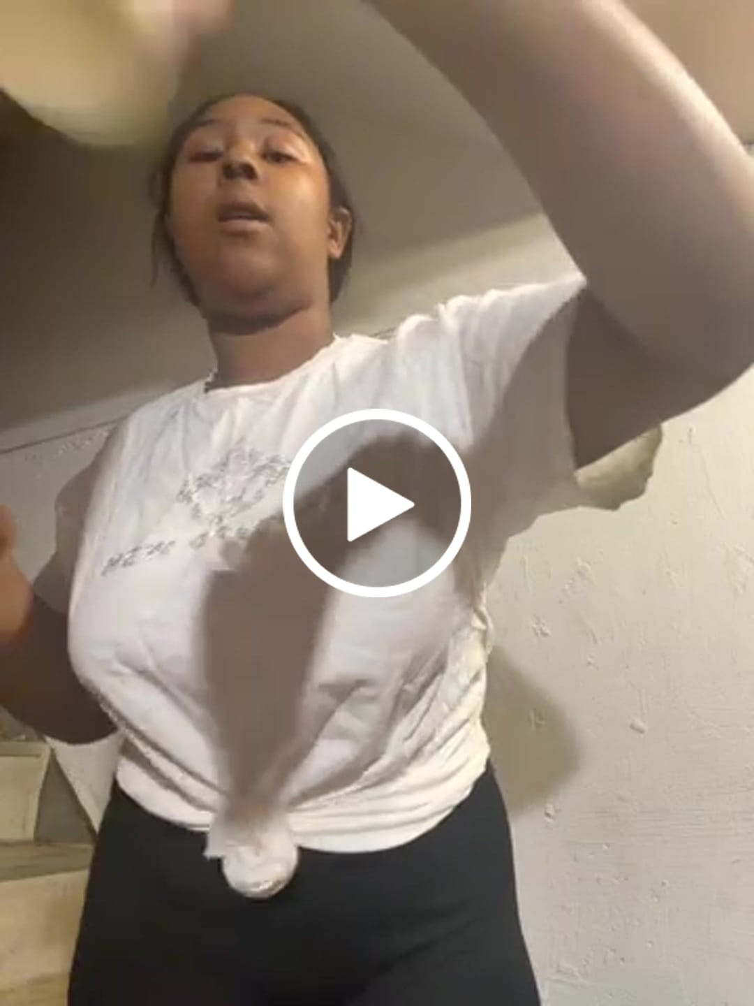 Customer video review of Yoni Oil