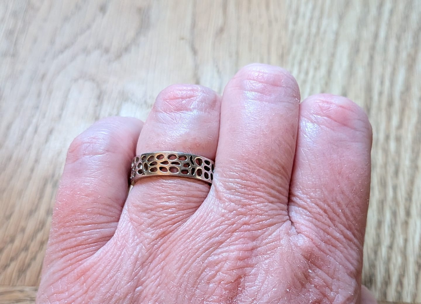 Customer photo review of Lattice Band Ring