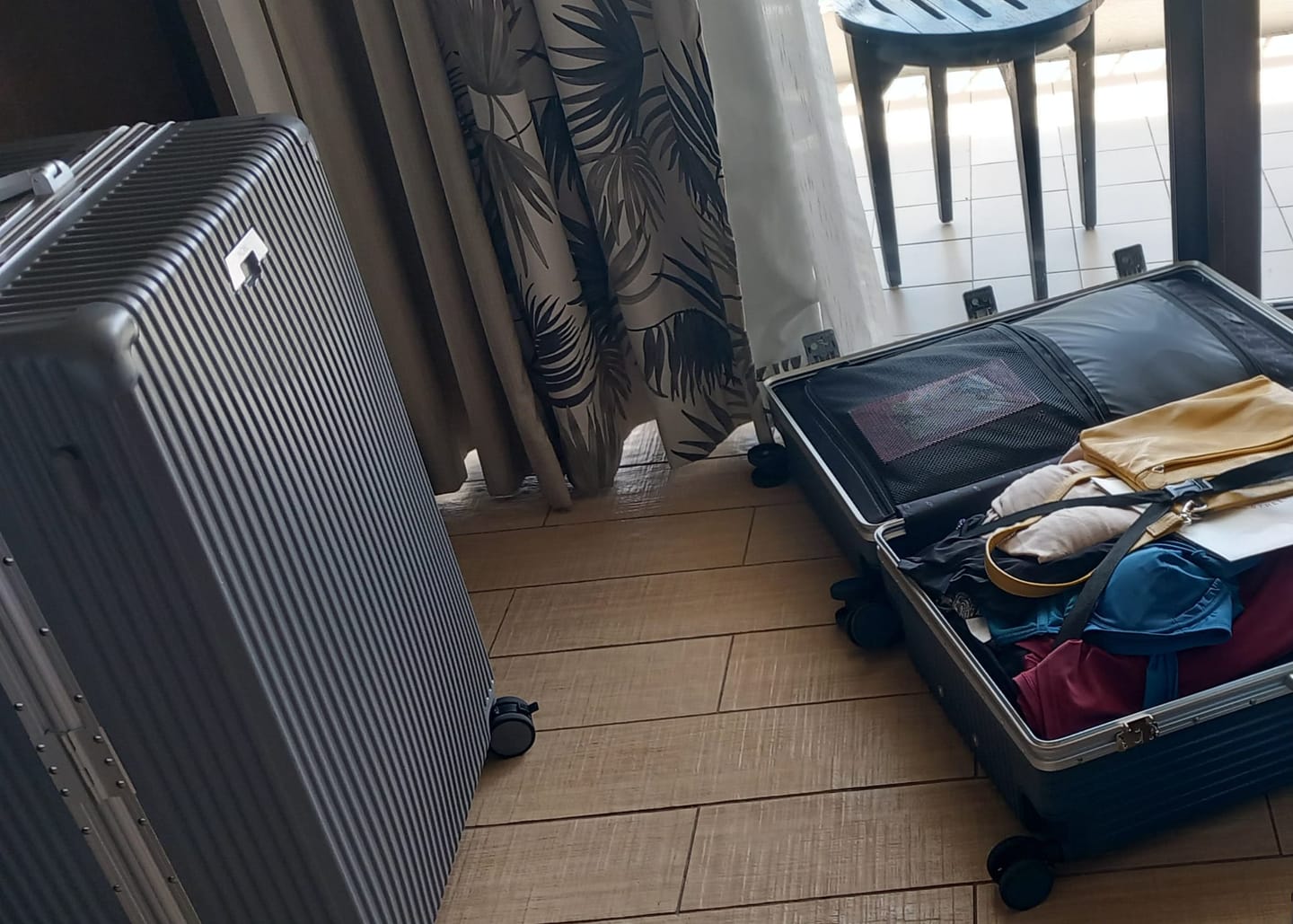 Customer photo review of Check-In: All-In-One 28"