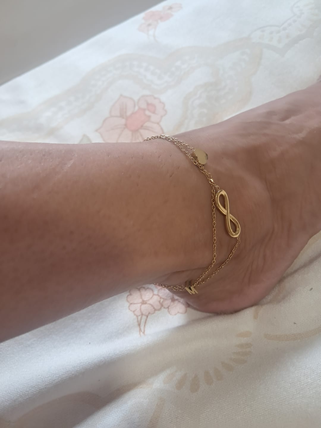 Customer photo review of LOANYA Tobillera Infinity