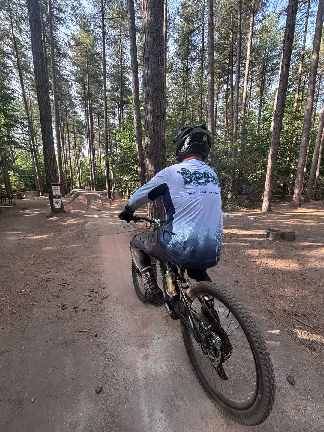 Customer photo review of Geographic | Long Sleeve | Flowteq™ Jersey