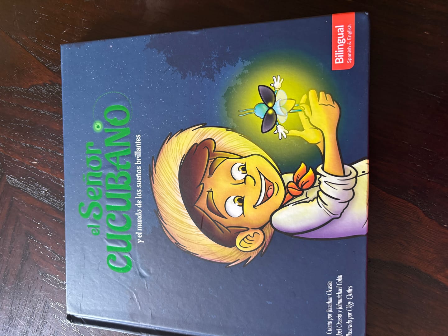 Customer photo review of El Señor Cucubano | Libro Bilingüe