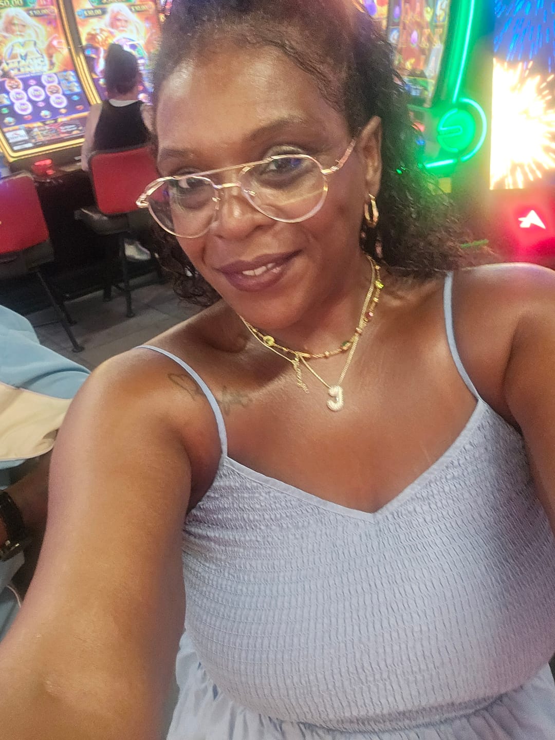 Customer photo review of Viva Color Necklace