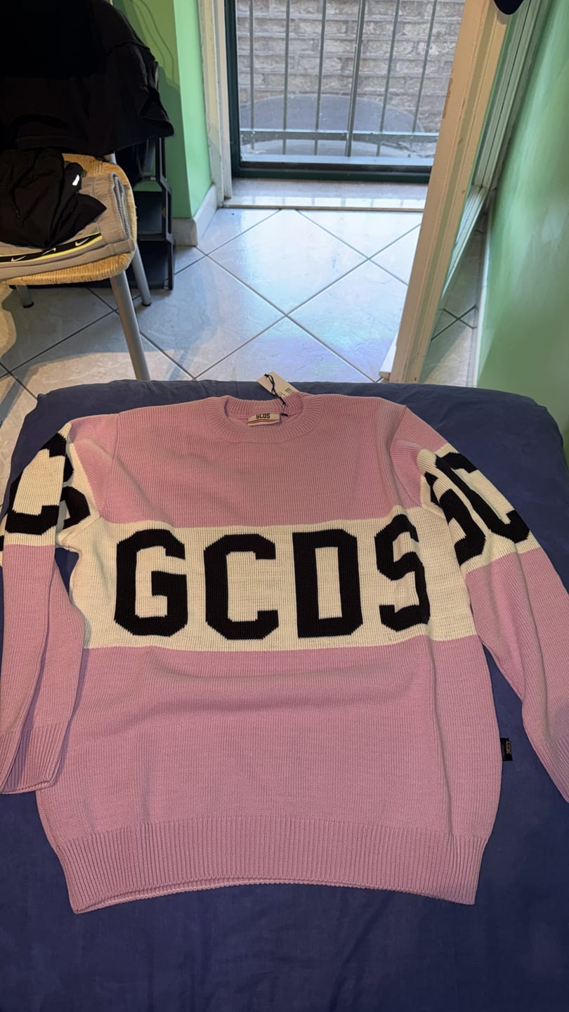Customer photo review of Maglione GCDS