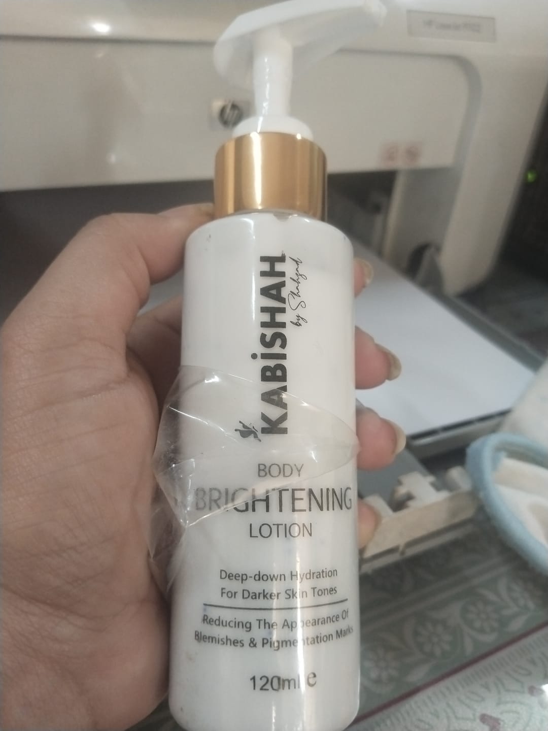 Customer photo review of Body Brilliance - Whitening Bundle: Cream & Lotion Duo