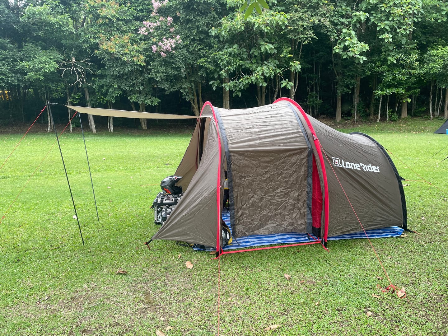Customer photo review of MotoTent Awning Kit