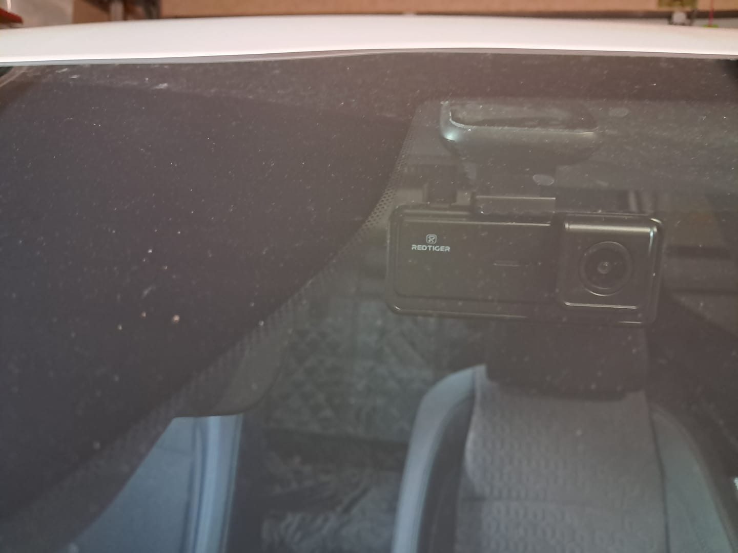Customer photo review of Redtiger F8 5GHz Wifi Touch Screen 4K Front Dash Cam