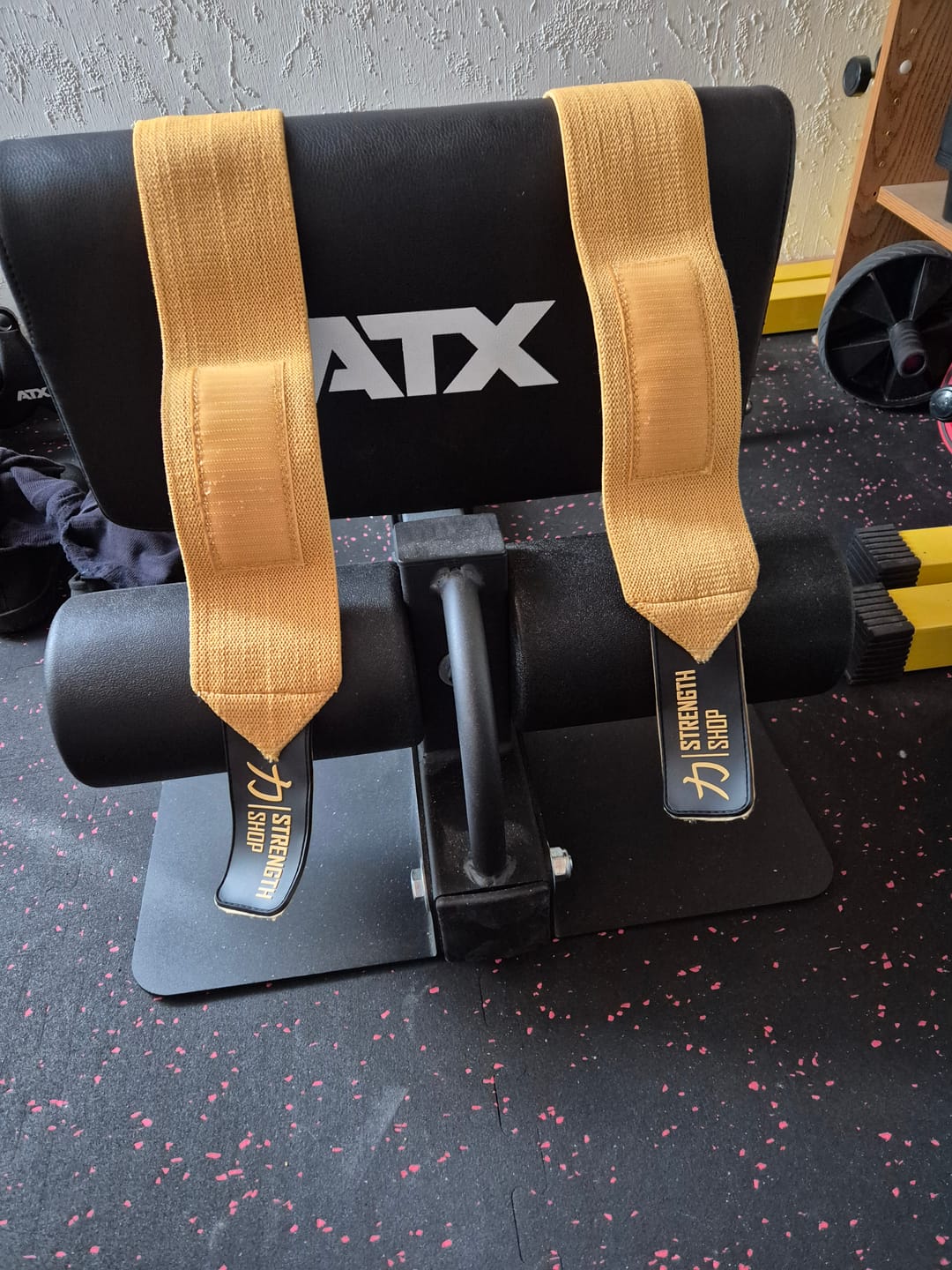 Customer photo review of Gold Wrist Wraps – Medium, 30cm/60cm or 90cm, IPF Approved