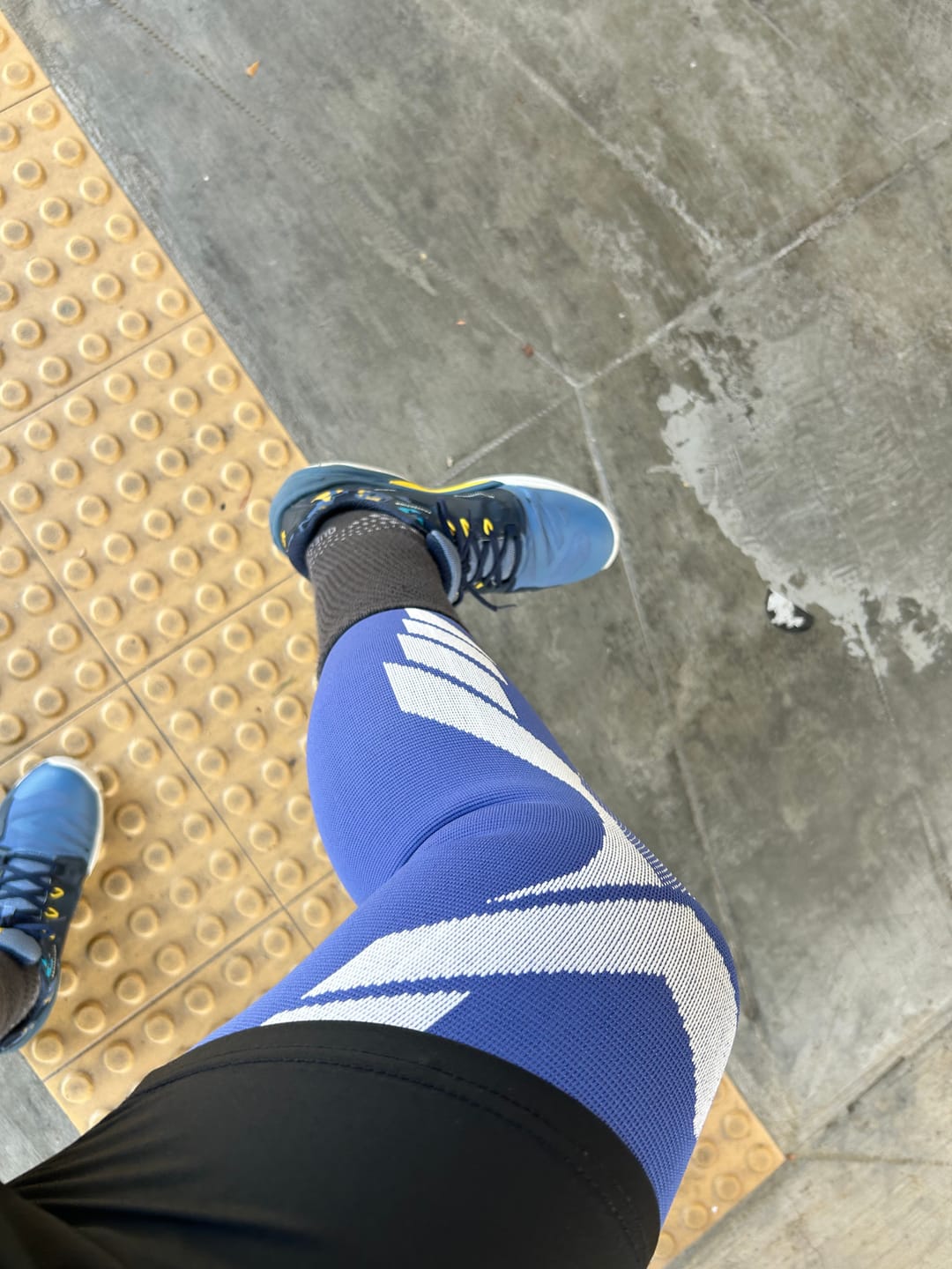 Customer photo review of Compression Sleeves V2 – Winter Colors