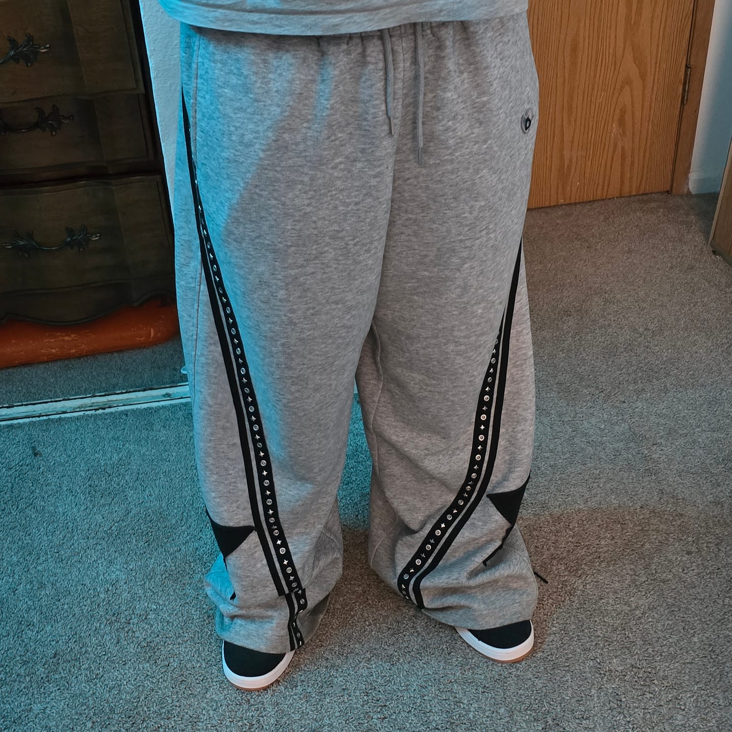 Customer photo review of Aelfric Eden Panel Baggy Barrel Sweatpants