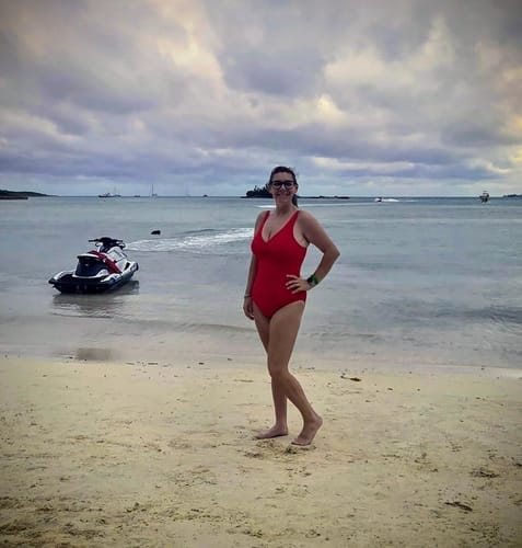 Customer photo review of Emoswim - Women Tummy Control One Piece Swimsuit - Push Up Bathing Suit Full Coverage Slimming Swimwear