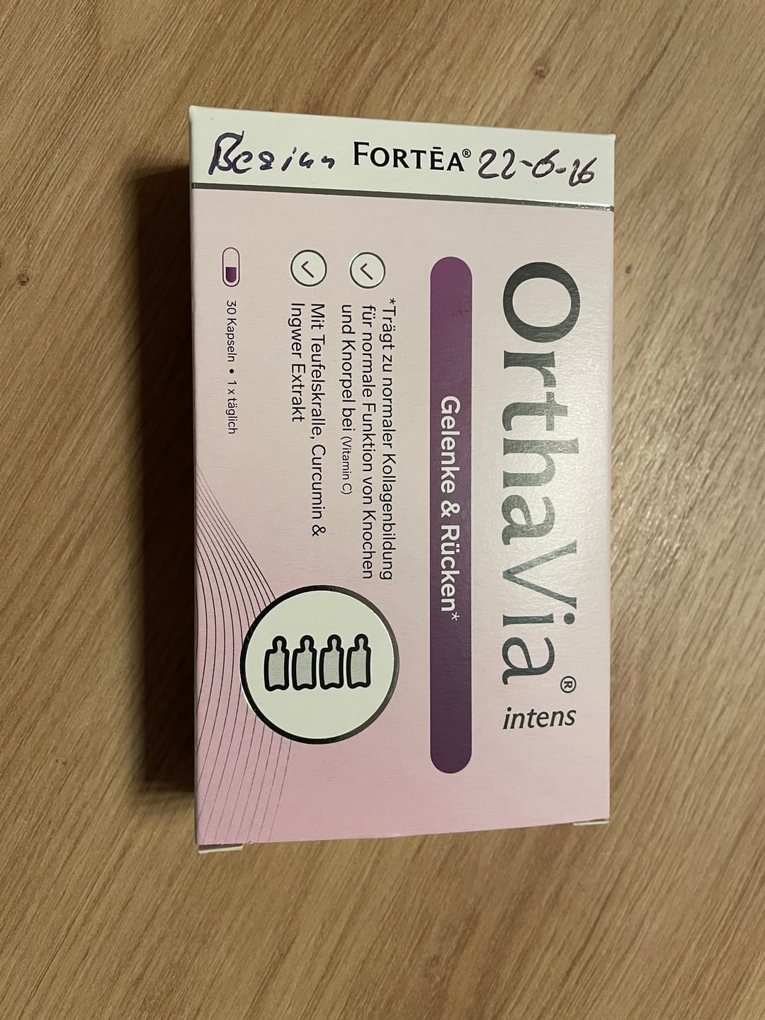 Customer photo review of OrthaVia® intens – Gelenke & Rücken