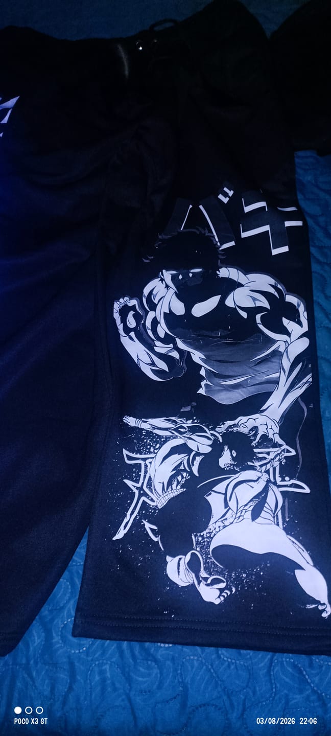 Customer photo review of Sudadera Baki
