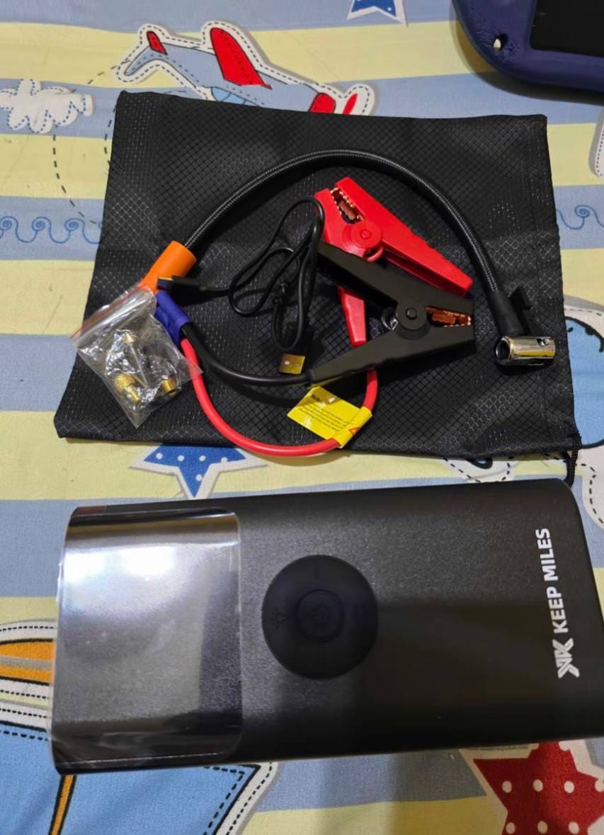 Customer photo review of 4-in-1 Car Emergency Lifesaver (Jump Starter + Tire Inflator + Powerbank + LED Light)