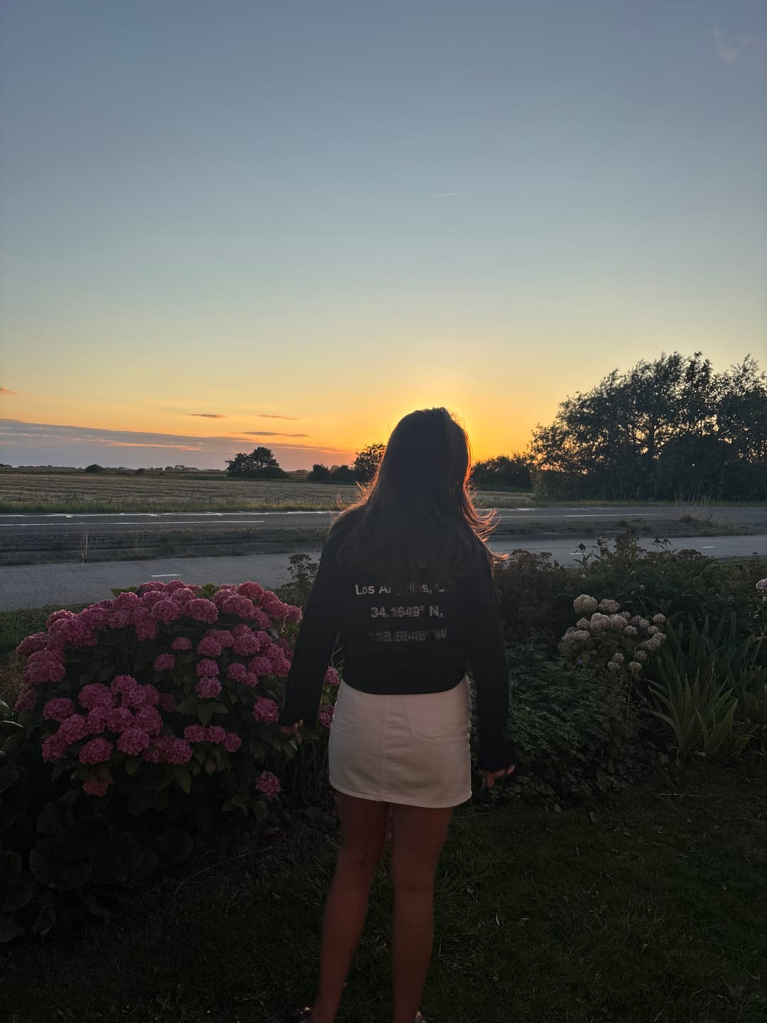 Customer photo review of GRADIENT LOGO LONGSLEEVE T-SHIRT PINK/BLACK