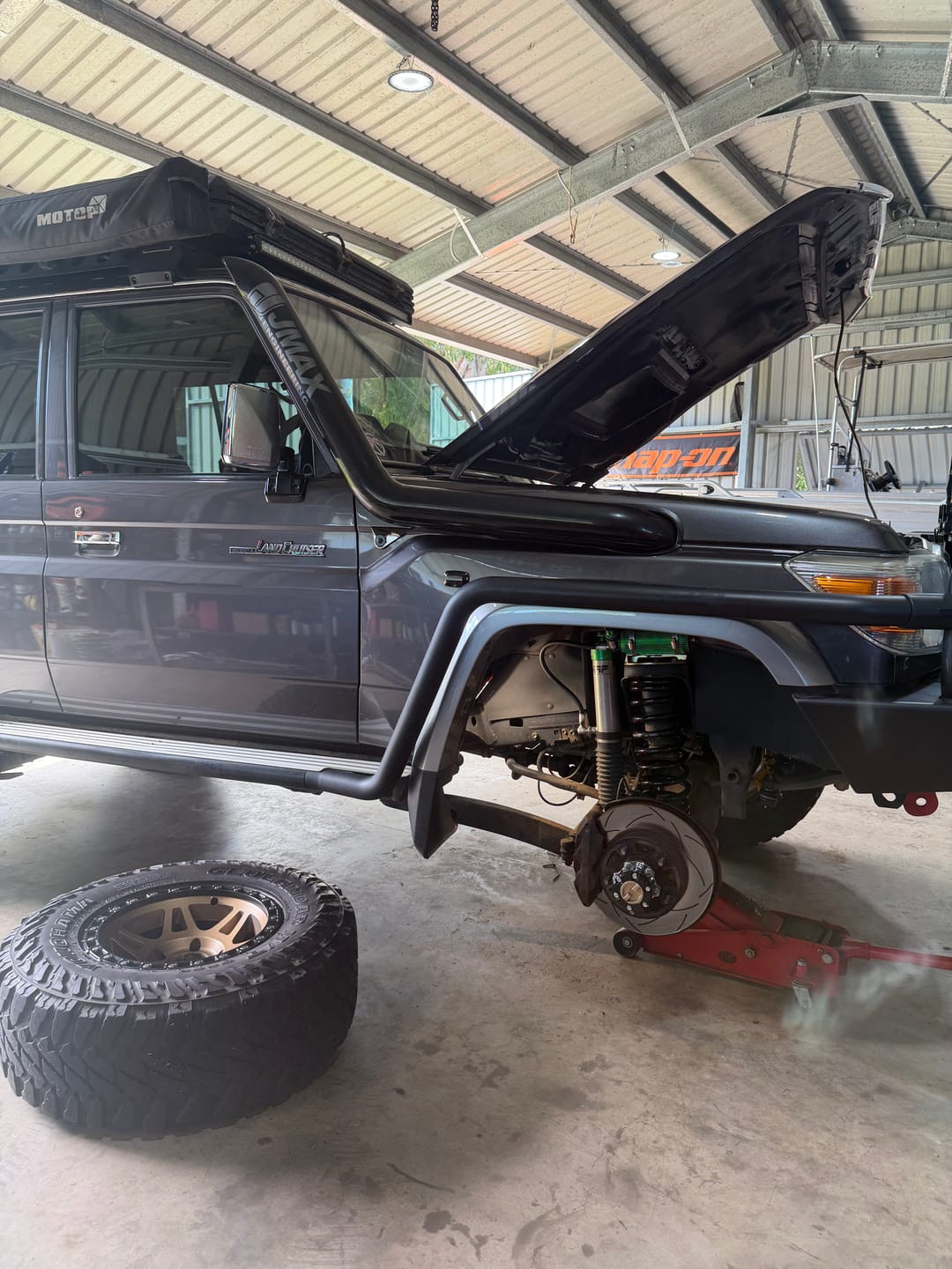 Customer photo review of Sequential LED Side Marker (smoked) suitable for Toyota 70/80/100 Series