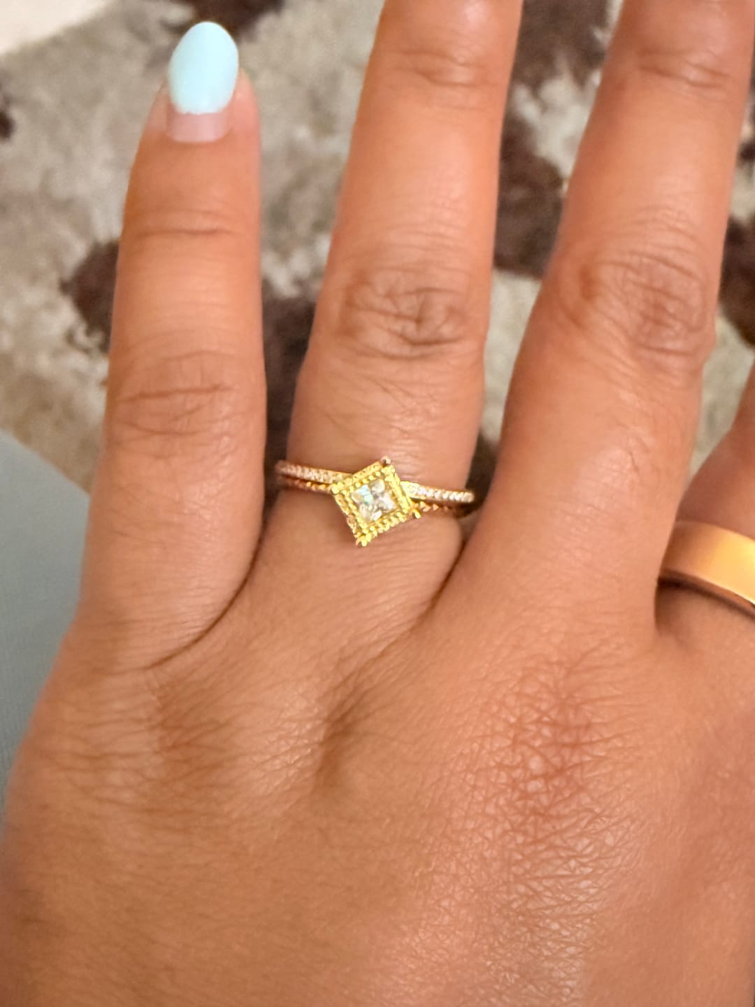 Customer photo review of Eternity 18K Crystal Ring