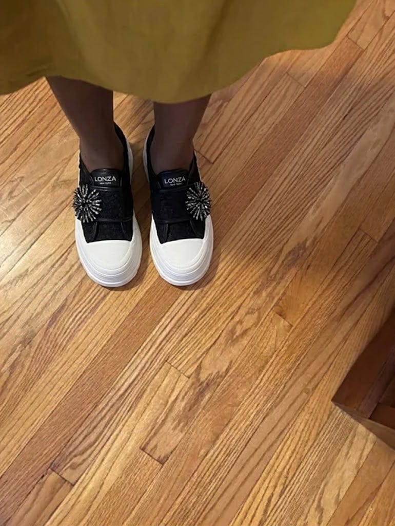 Customer photo review of Curla Black