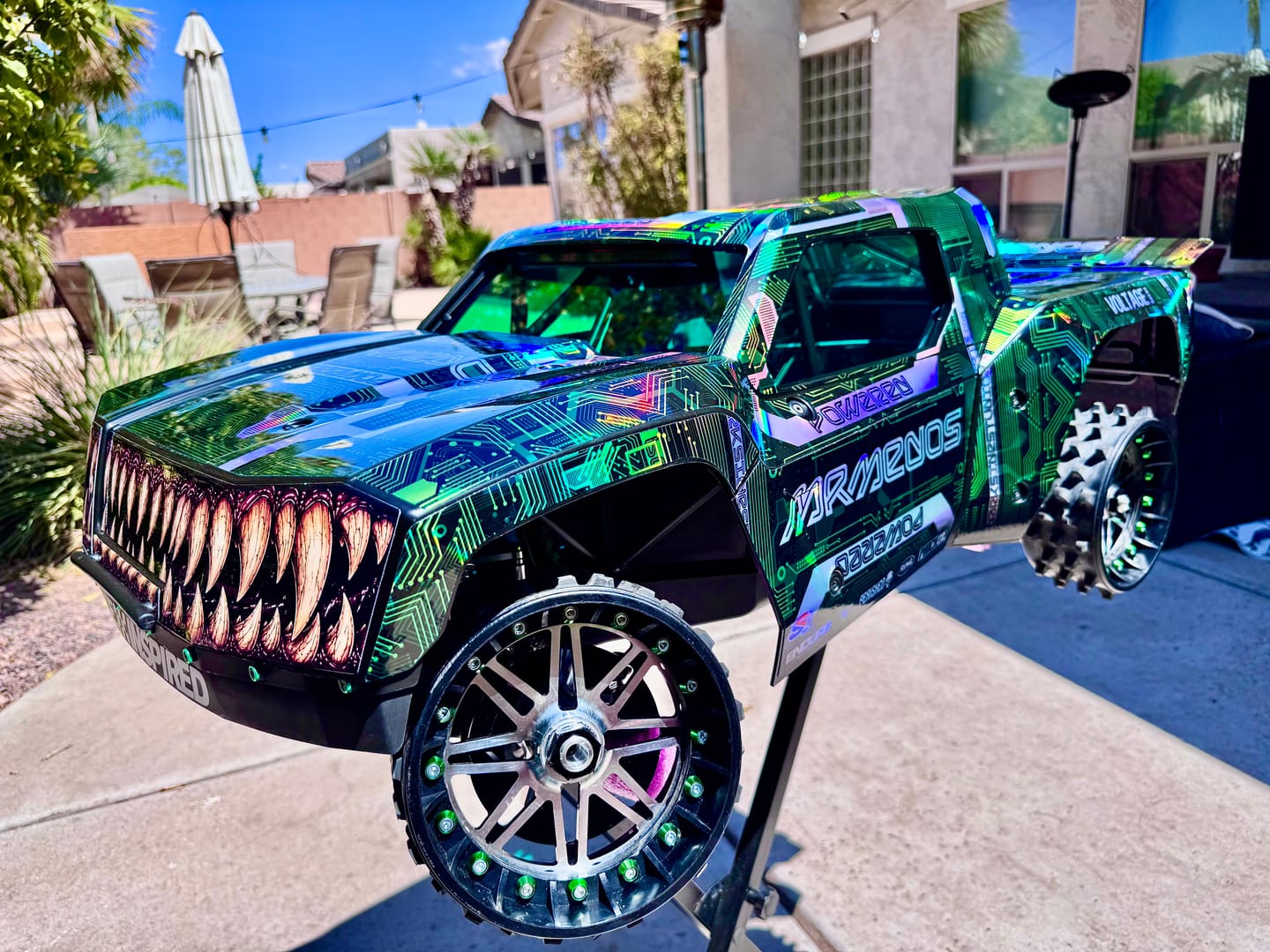 Customer photo review of LOSI 5IVE-TE 3.0 - FRONT DECALS - "T-REX" TEETH