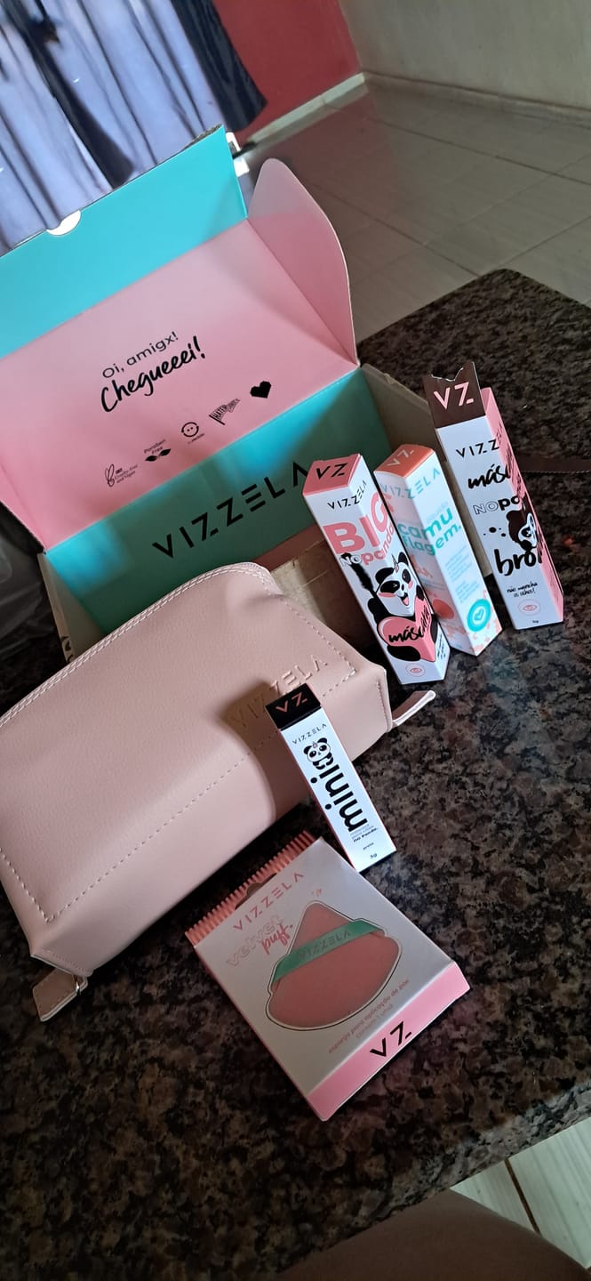 Customer photo review of Máscara Para Cílios Big No Panda Vizzela - Preta