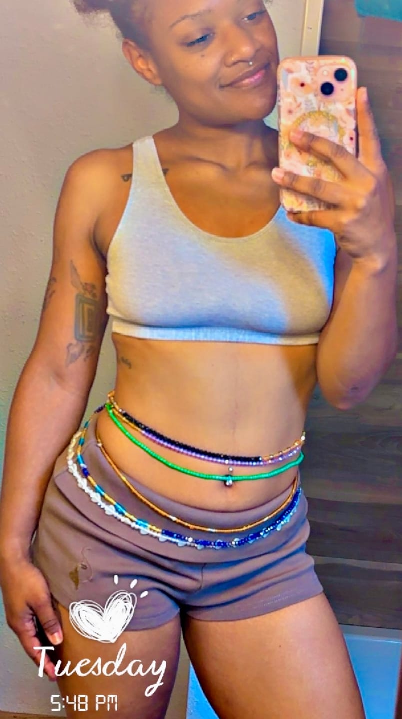 Customer photo review of *Rare Find* Royal Noir African Waist beads 🎀