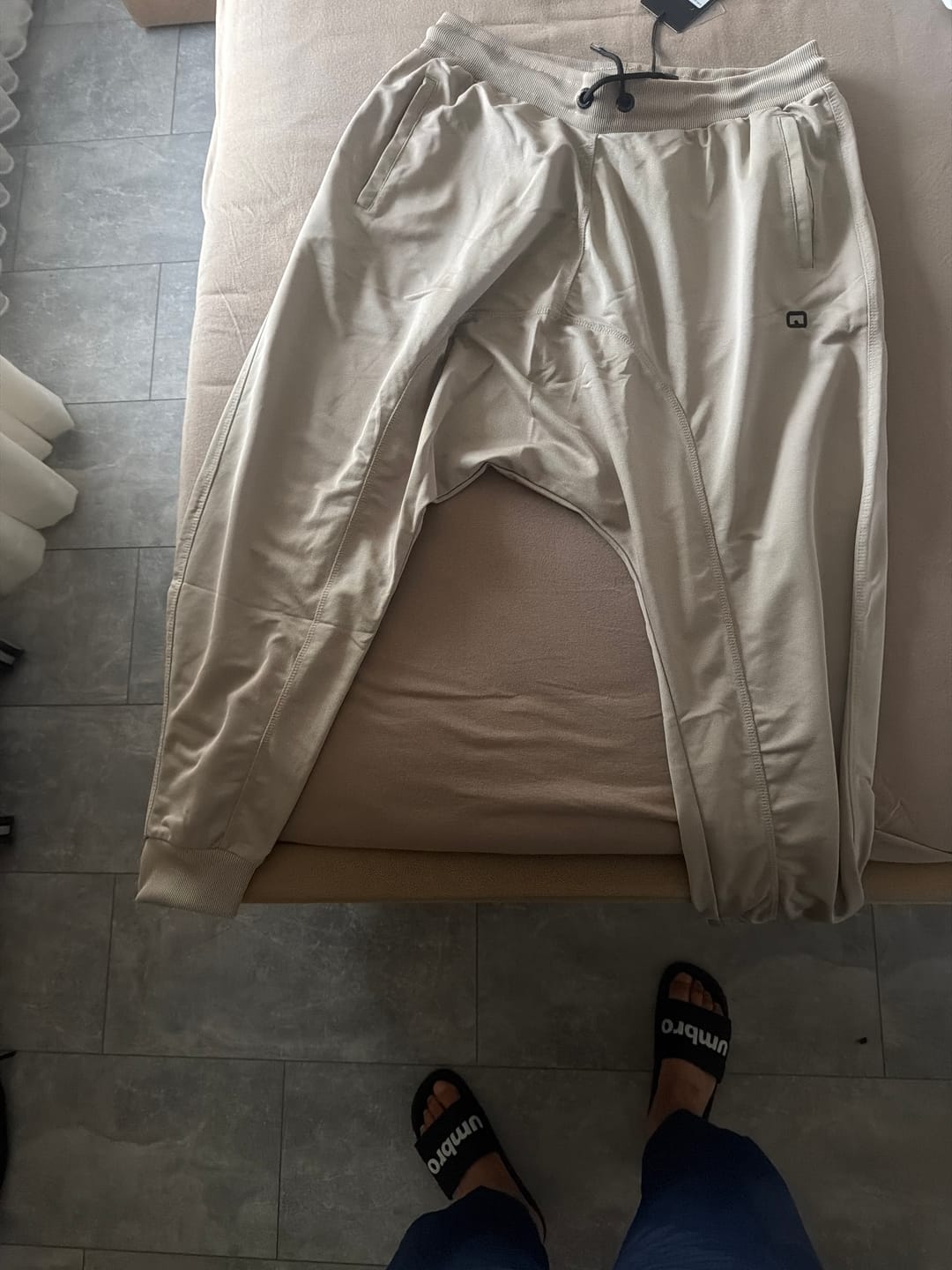 Customer photo review of Halal Zwembroek Zwart van Aboe Safiya