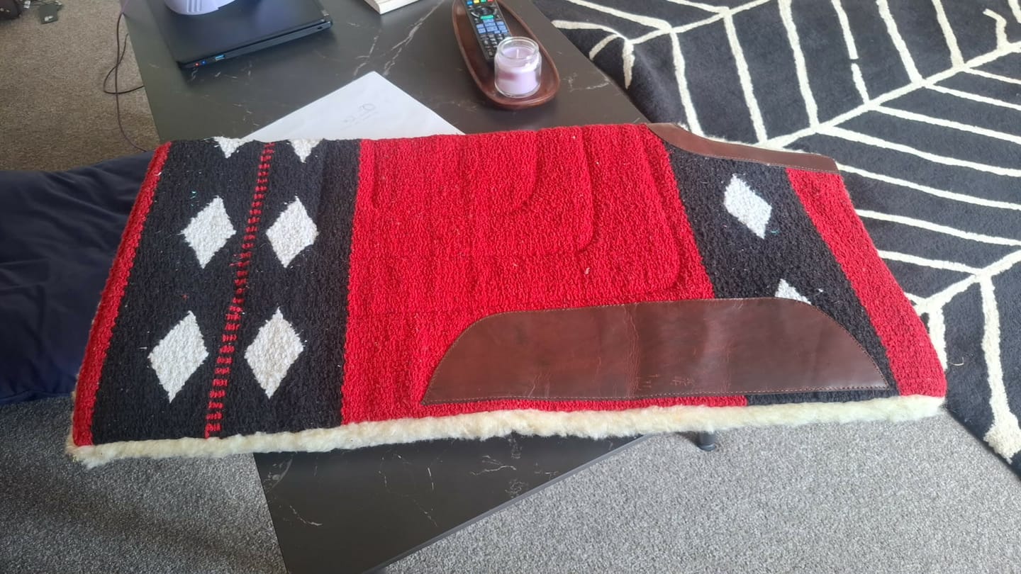 Customer photo review of Double Hill Cut Back Western Saddle Pad