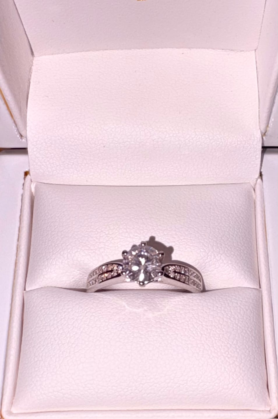 Customer photo review of White Gold 1ct Round Moissanite Wide Dazzle Ring