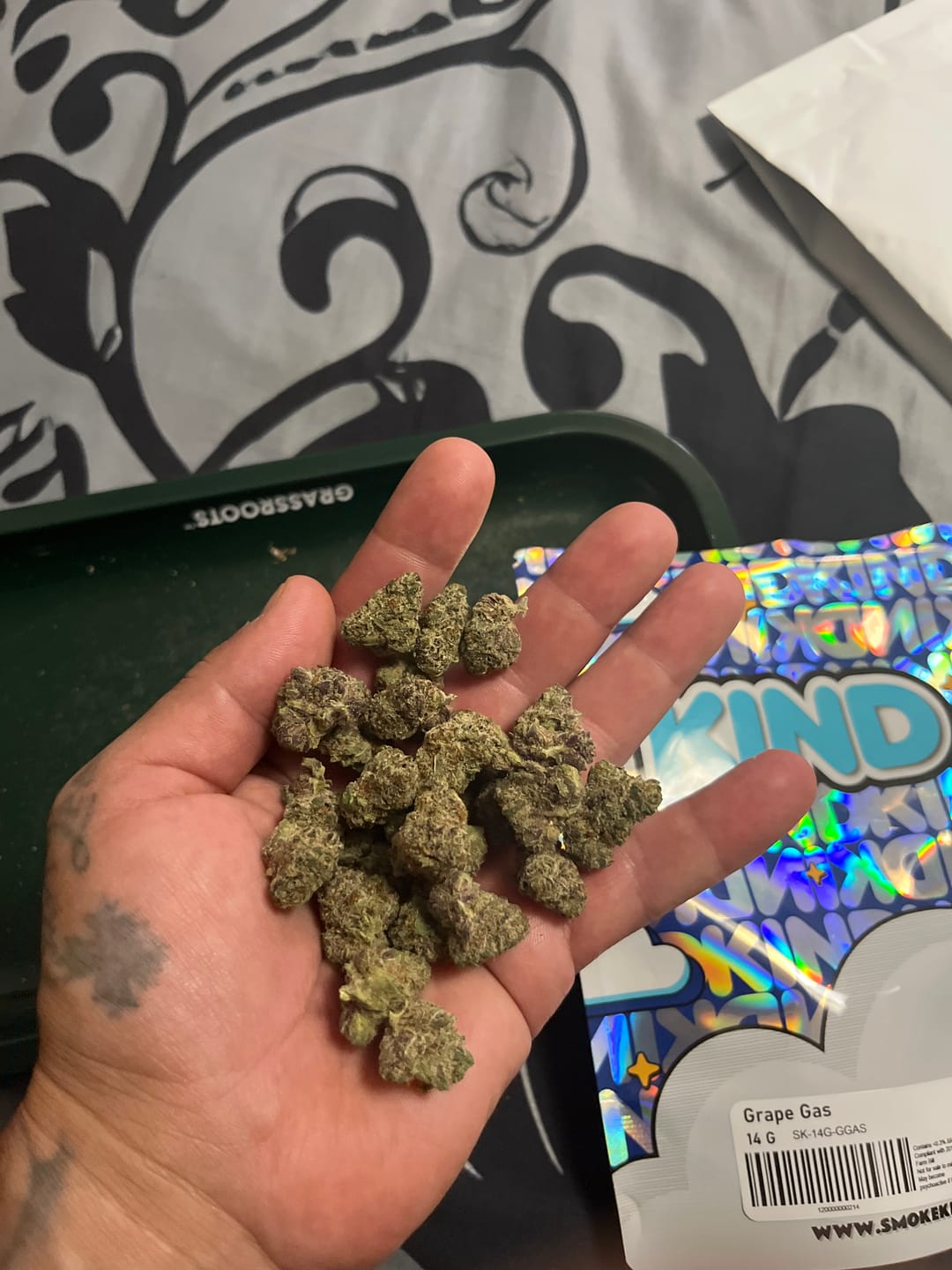 Customer photo review of Grape Gas - 14 Grams - Hybrid