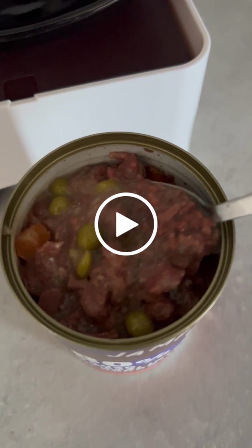 Customer video review of My Name is Manzo