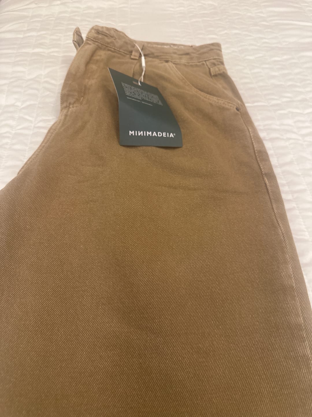Customer photo review of Calça Jeans Slouchy Cacau Bege Natural