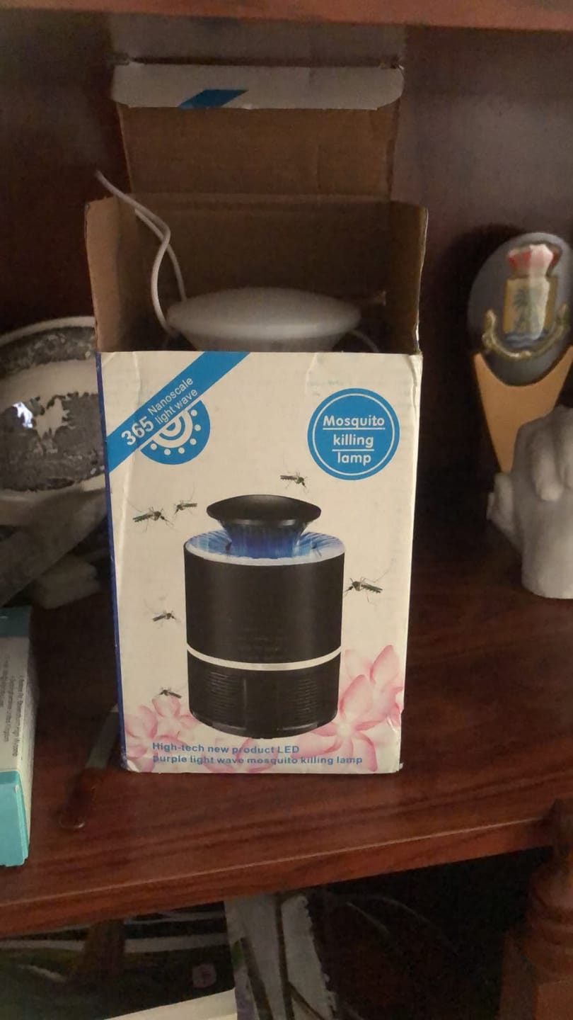 Customer photo review of Lámpara Antimosquitos por Succión USB