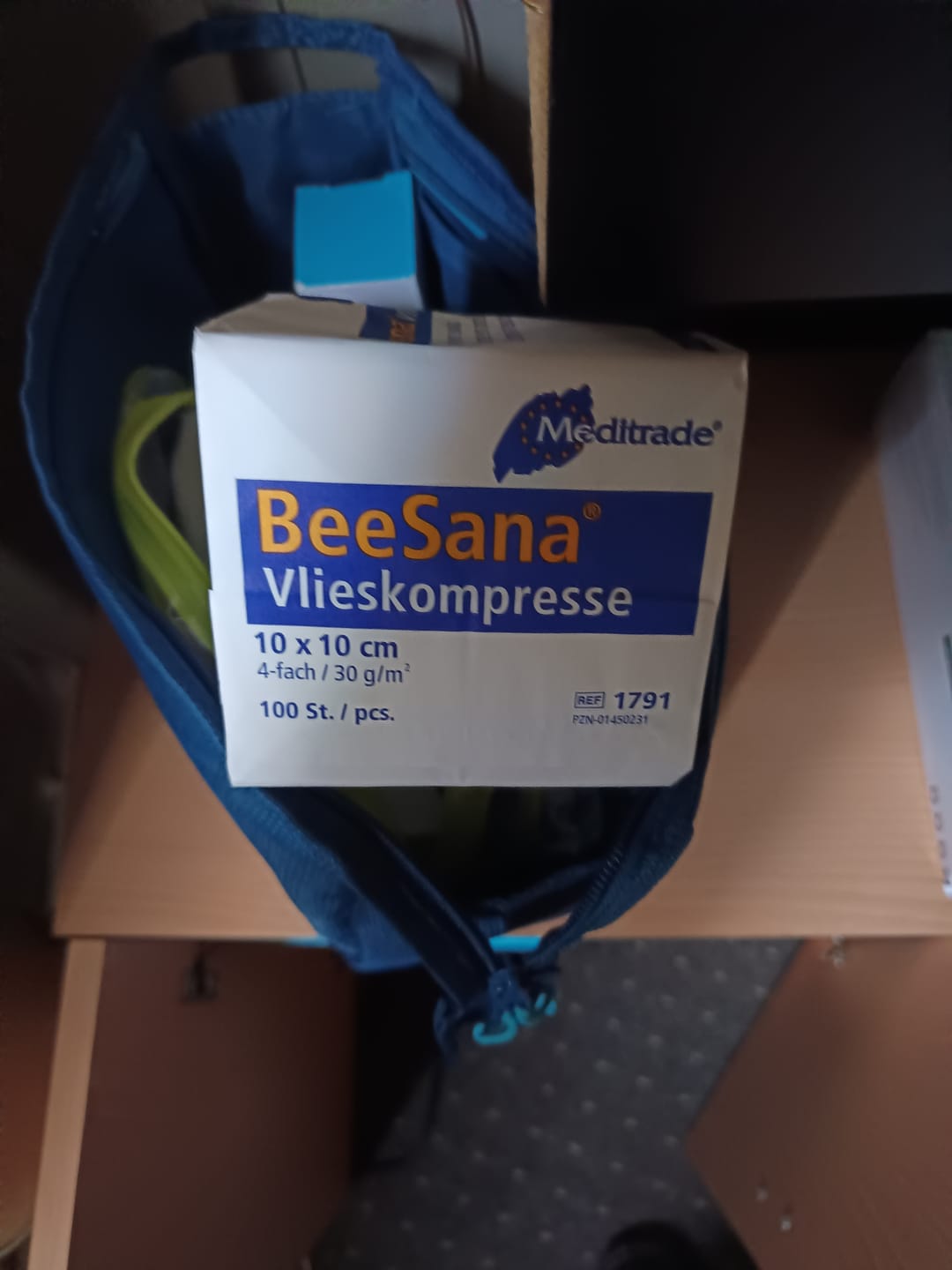 Customer photo review of BeeSana® Vlieskompresse, unsteril, 4- fach, 30 g, 100 Stück