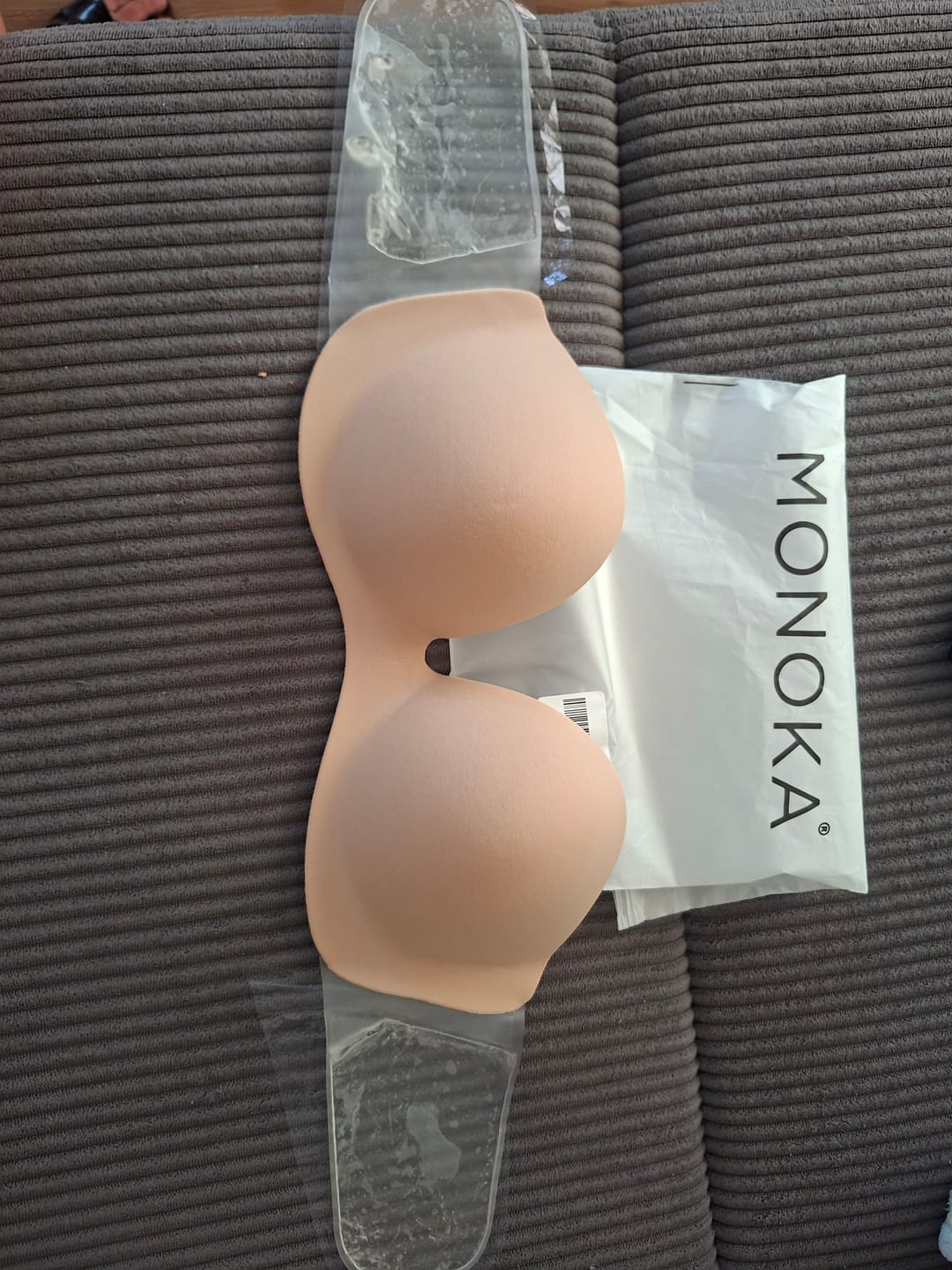 Customer photo review of Unsichtbarer Pushup Klebe BH™