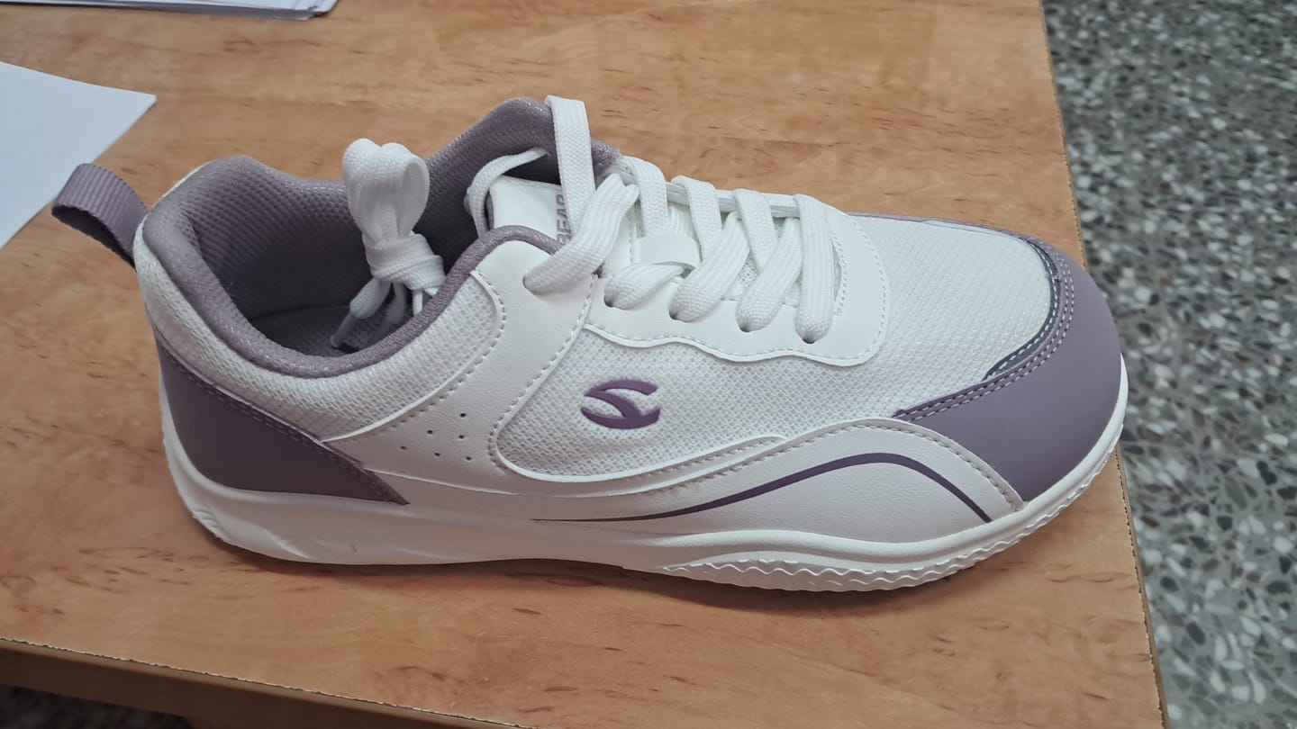Customer photo review of Vale - Zapatos De Punta Ancha