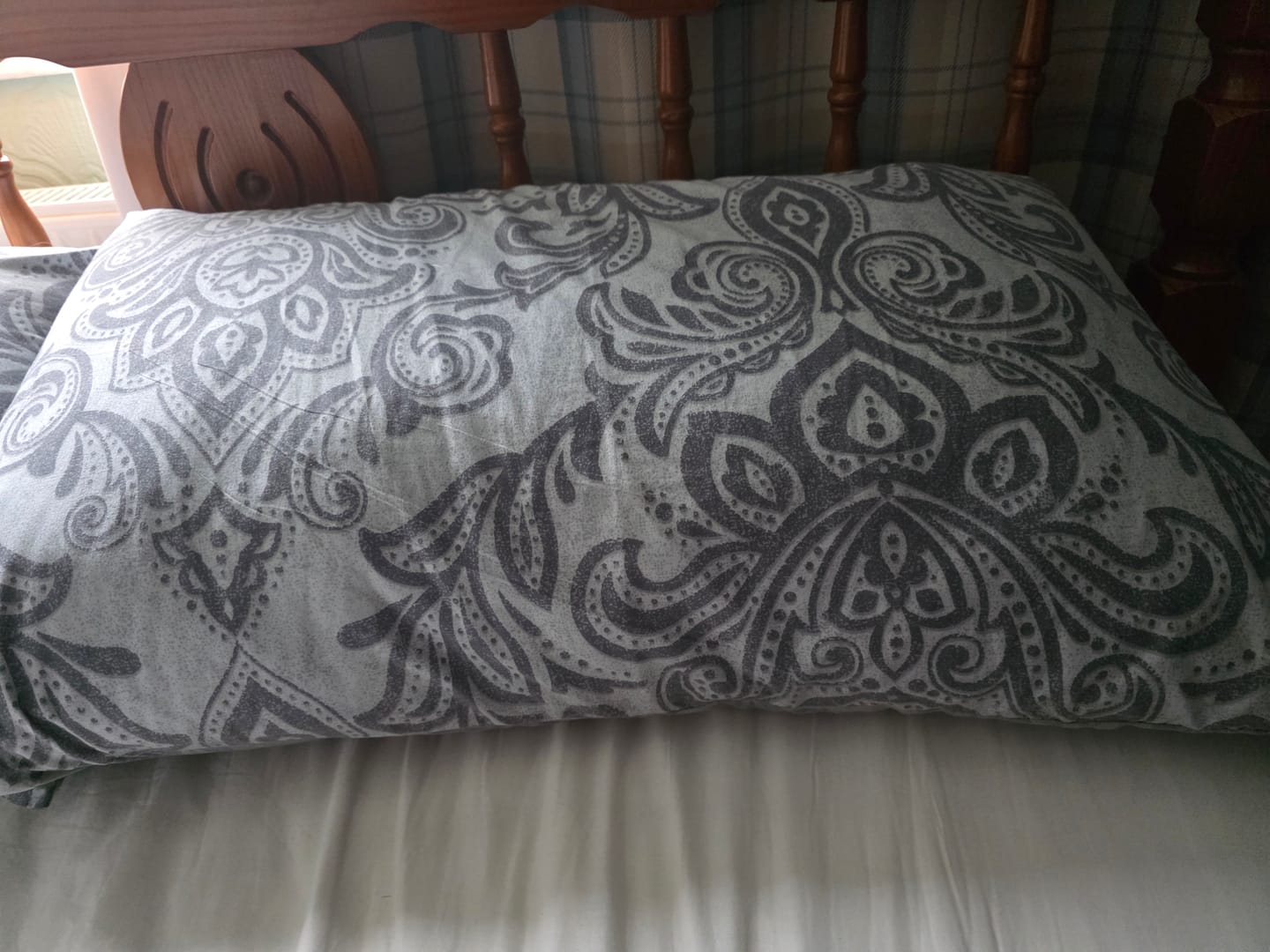 Customer photo review of Original - Hybrid Pillow