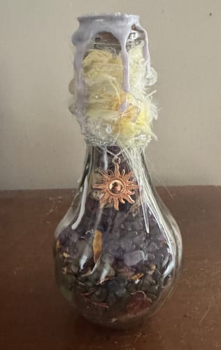 Customer photo review of Kikicrystal Custom Crystal Spell Jar ✨