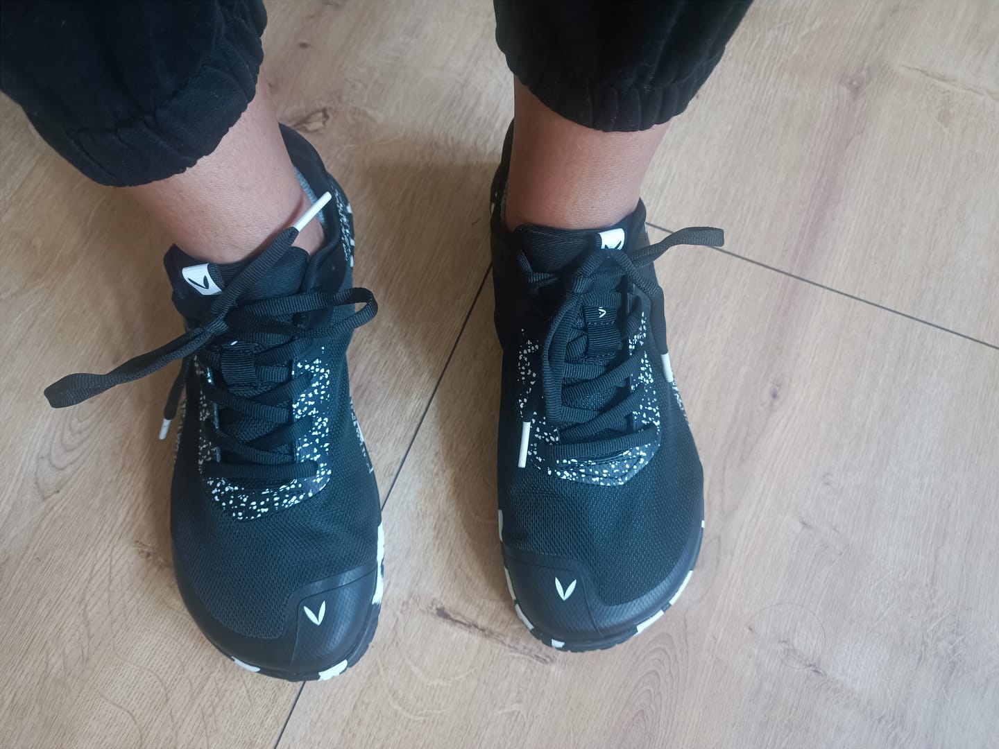 Customer photo review of Vaistoa Lento | Barefoot Running Shoes
