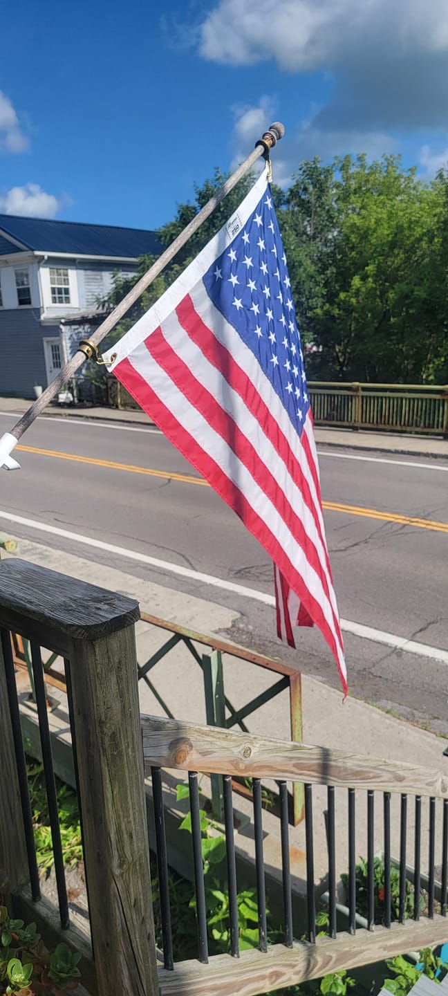 Customer photo review of Non-Tangle Flagpole Spinners