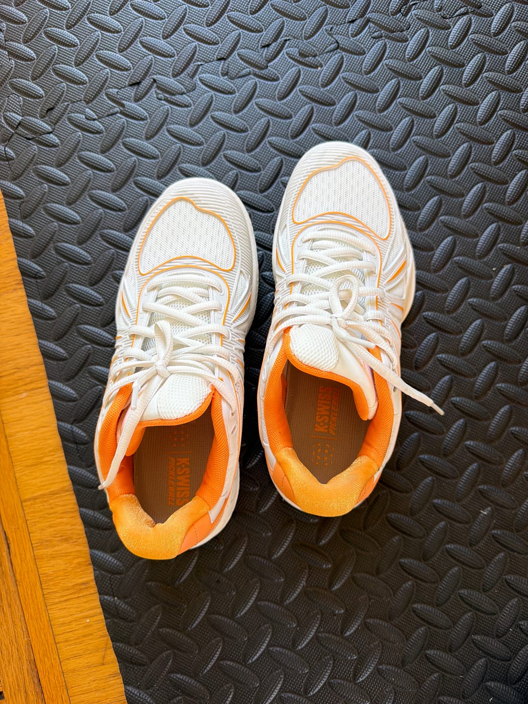 Customer photo review of 94904-127-W | EXPRESS LIGHT PICKLEBALL 2 WIDE | BLANC DE BLANC/BLAZING ORANGE