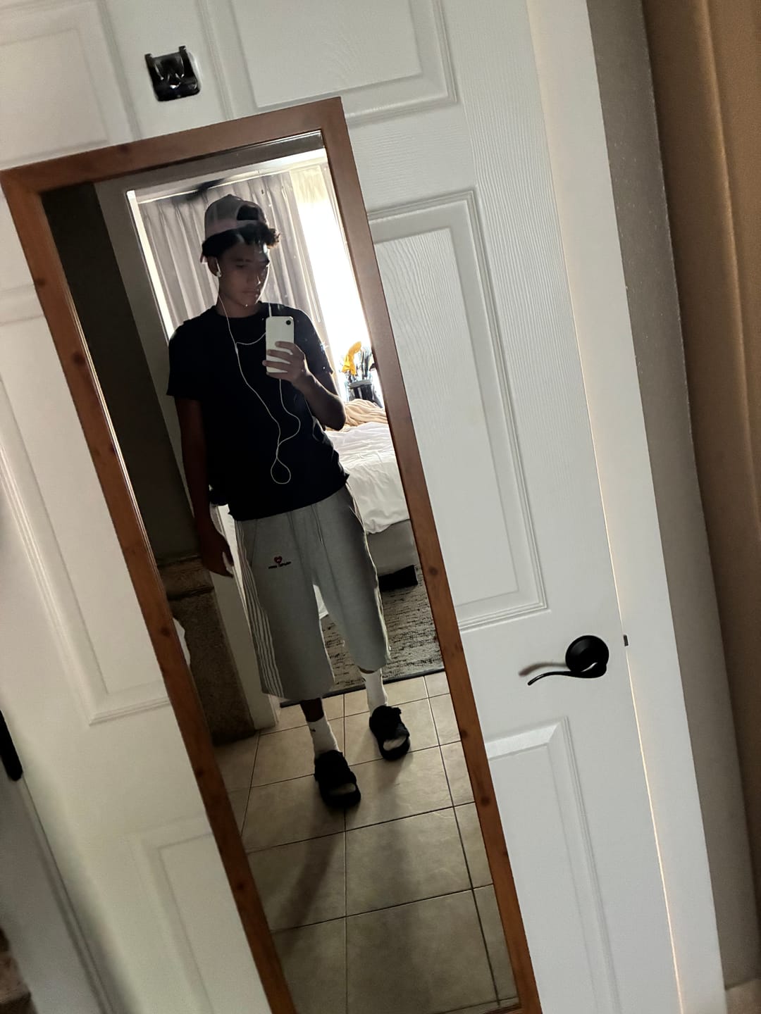 Customer photo review of Aelfric Eden Baggy Sweatpants