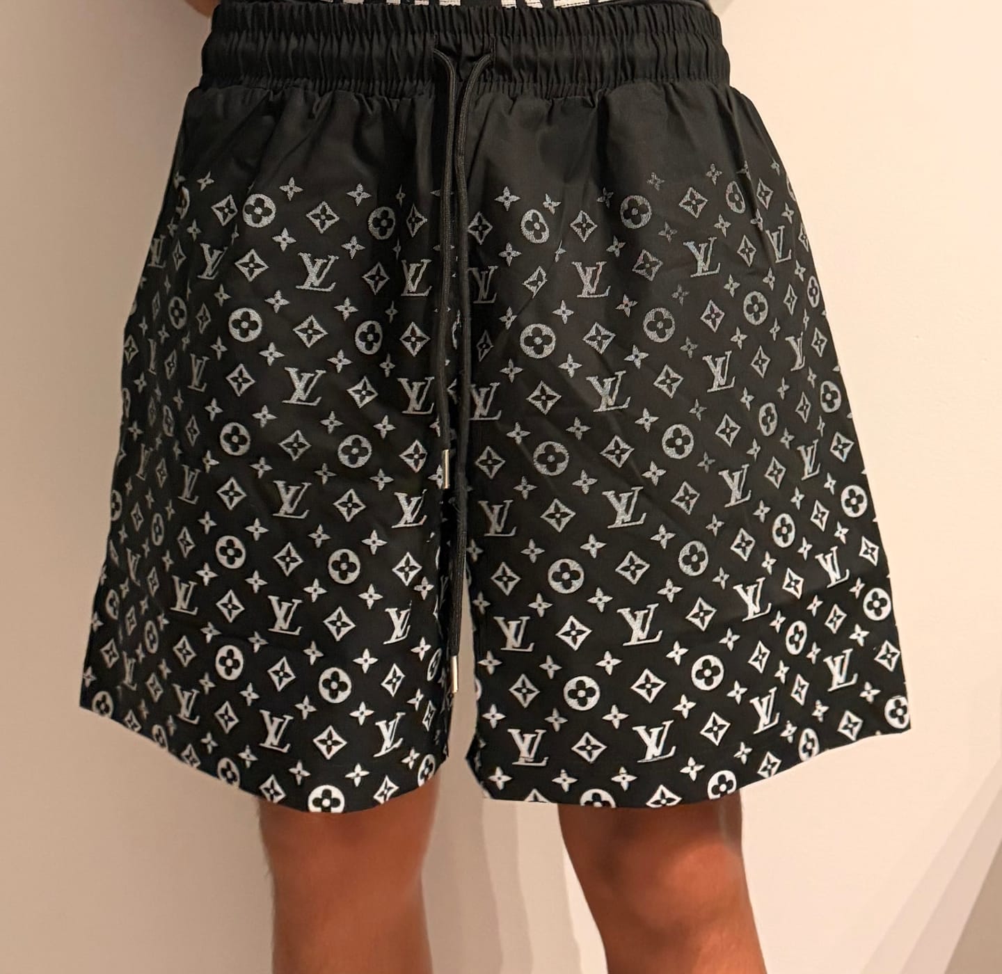 Customer photo review of Costume LV Monogram Gradient