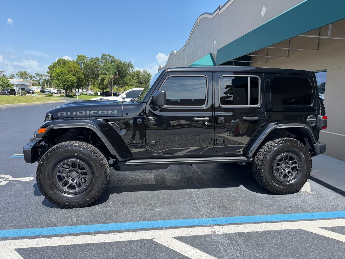 Customer photo review of RUBICON Hood Lettering | Set of 2