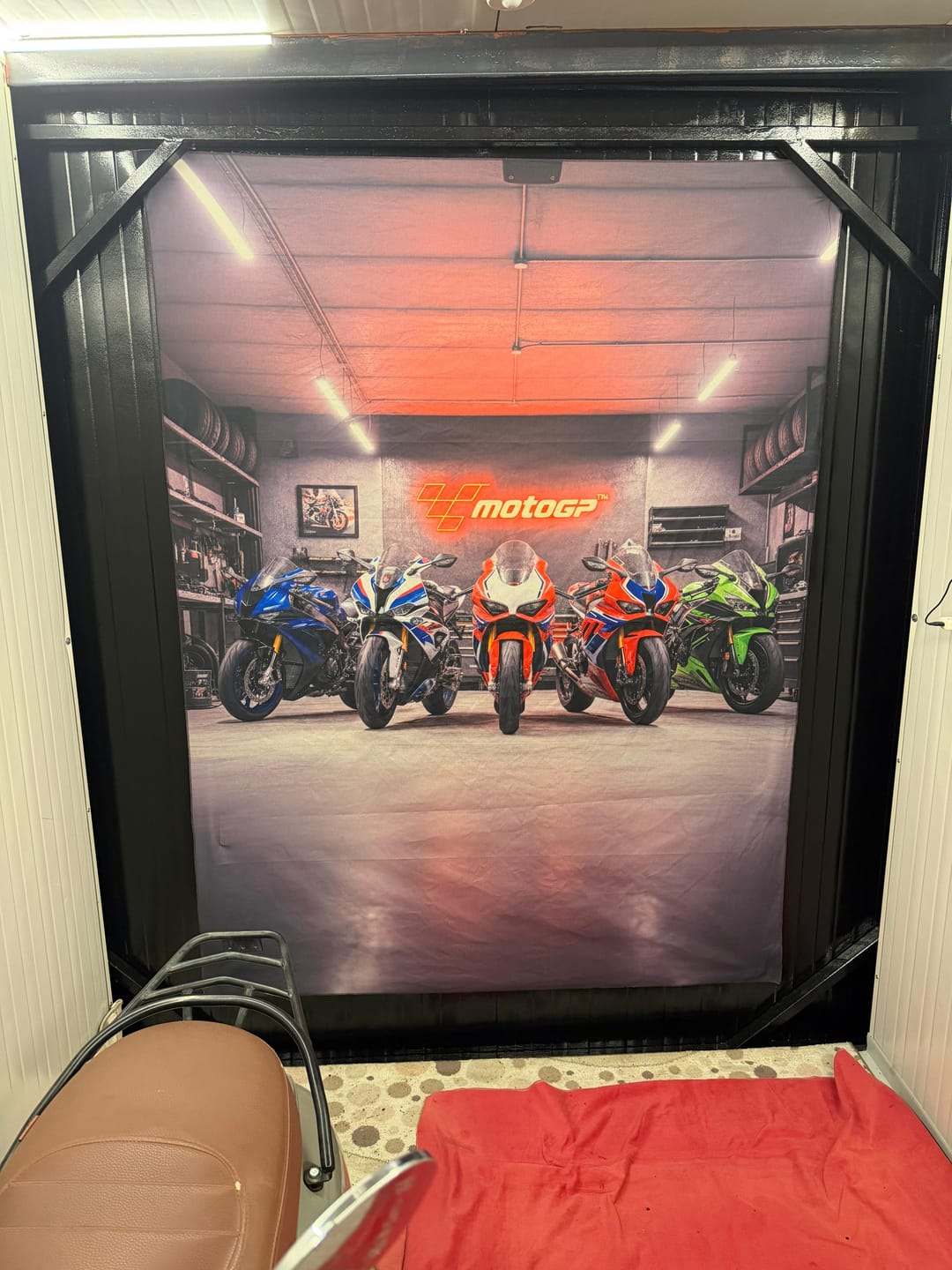Customer photo review of Kişiye Özel Duvar Örtüsü