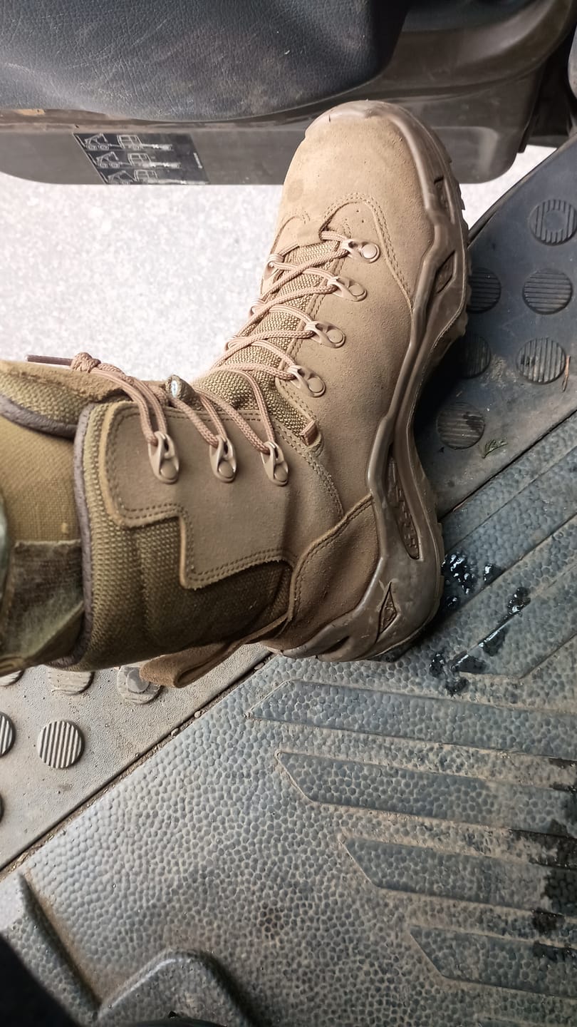 Customer photo review of BOTAS LOWA Z-8S GTX C COYOTE