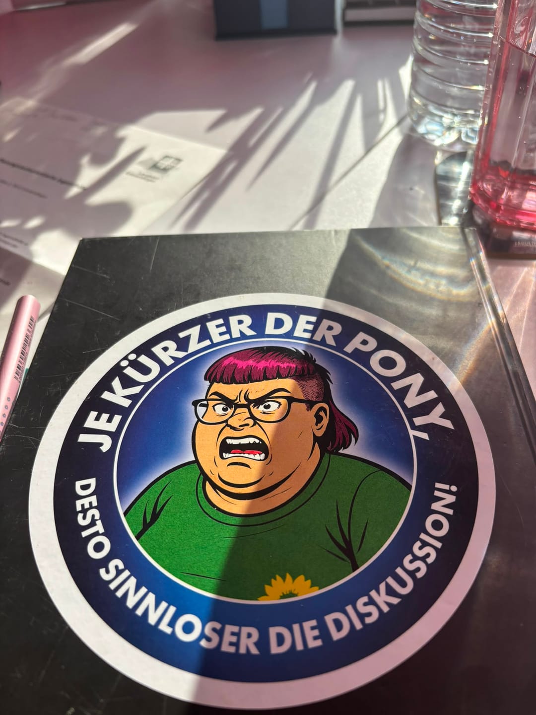 Customer photo review of GROSSE STICKER / AUFKLEBER • JE KÜRZER DER PONY (10 STK.)