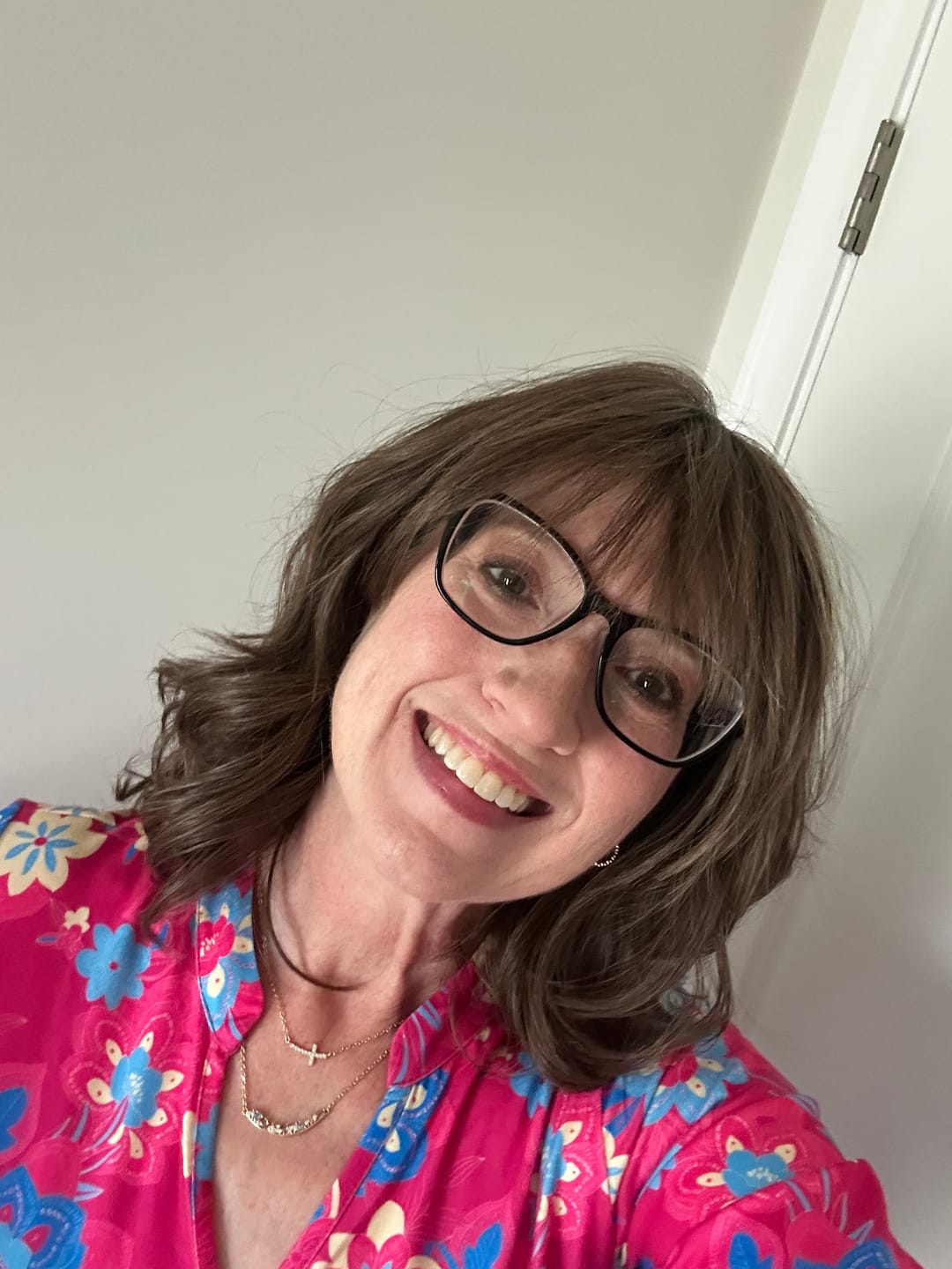 Customer photo review of CUPIDS BOW - Driftwood Brown